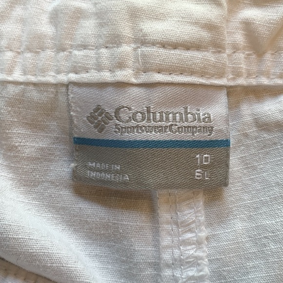 Columbia sz 10 white cotton shorts - Picture 4 of 5